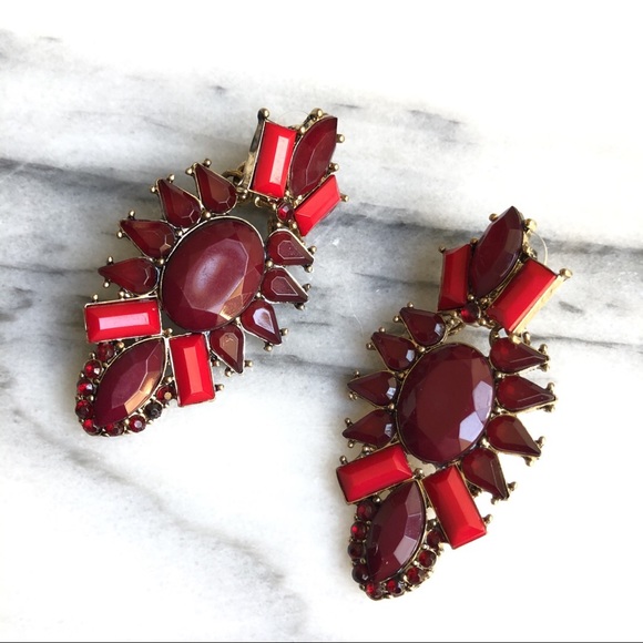 Red framed acrylic stone statement drop earrings - Picture 4 of 8